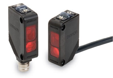 Photoelectric sensor for through-beam and diffuse detection